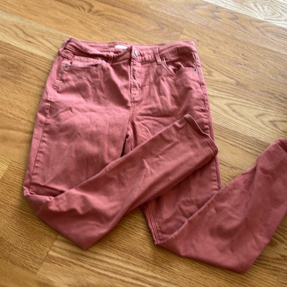 Womens Old Navy rockstar super skinny jeans size 10